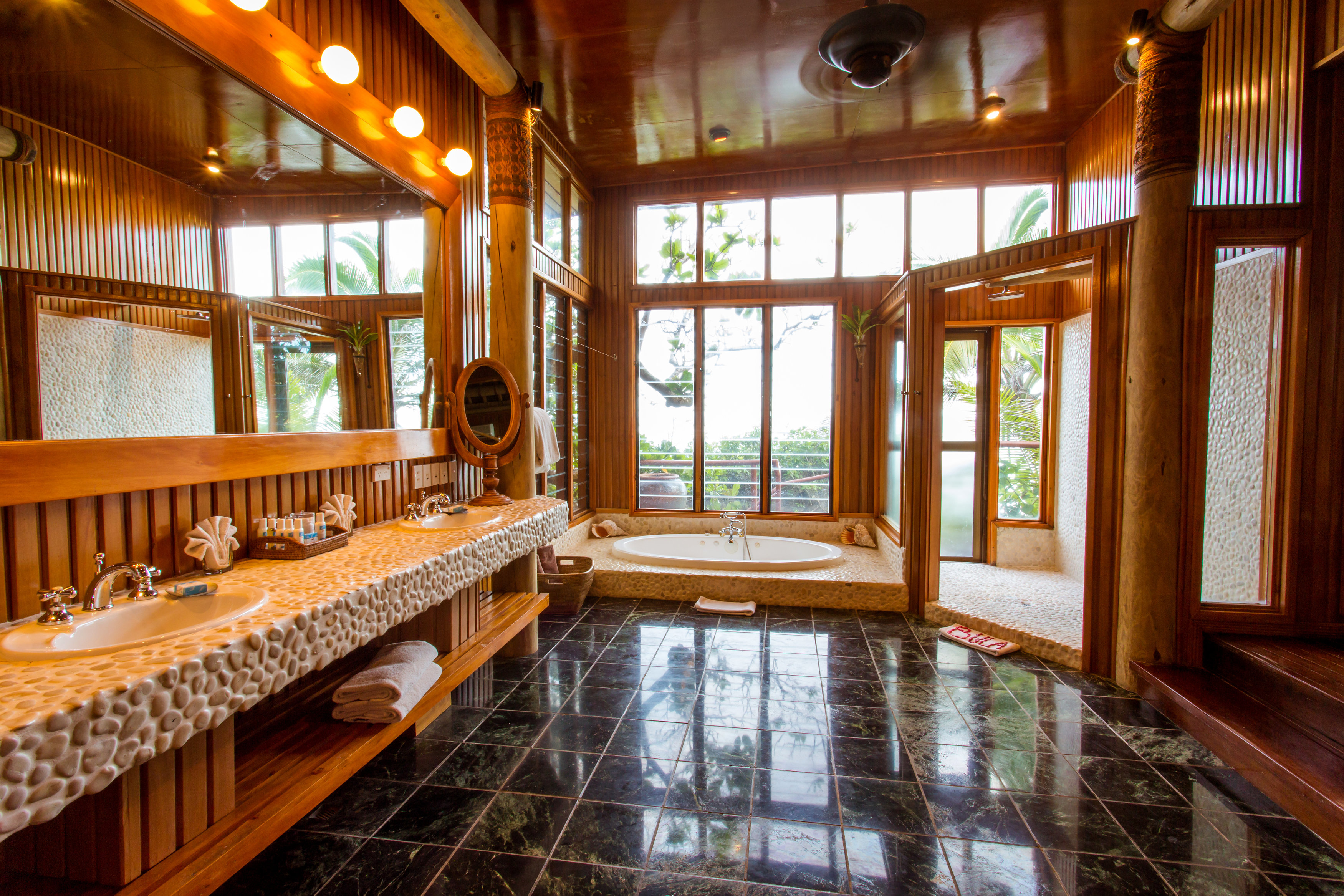private fiji villa bath