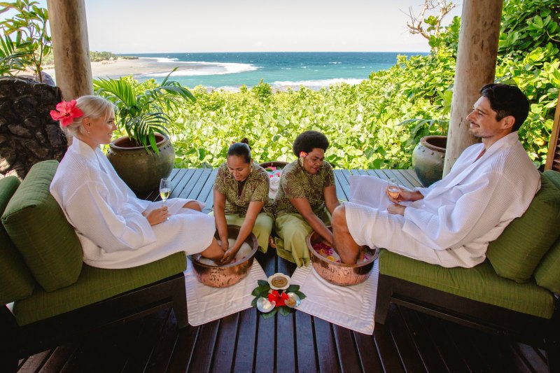 honeymoons-in-fiji-namale
